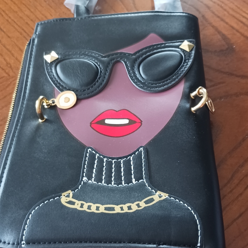 Crossbody With Stylish Women's Face